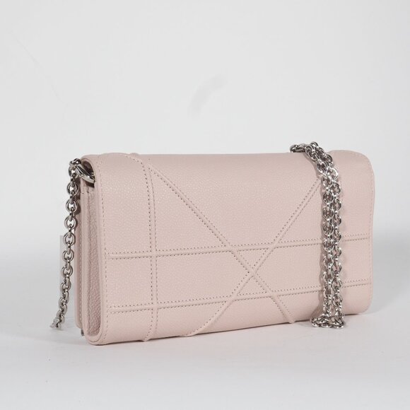 Christian Dior Diorama Wallet on Chain in Blush Grained Calfskin - Picture 4 of 14